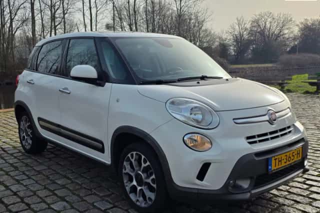 Fiat 500 (2014) thumbnail 1