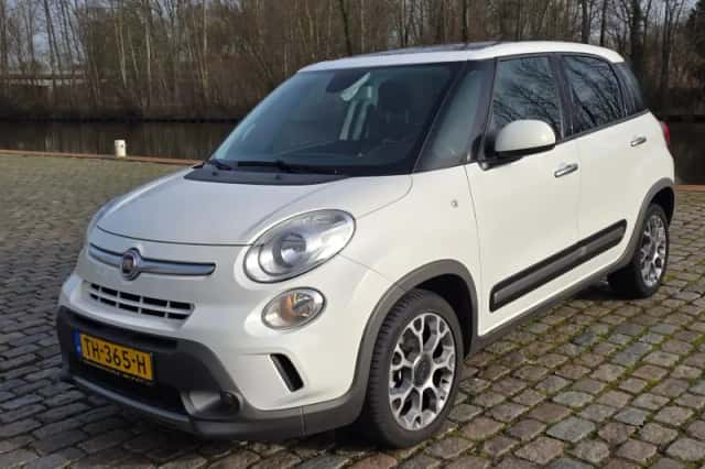 Fiat 500 (2014) thumbnail 2