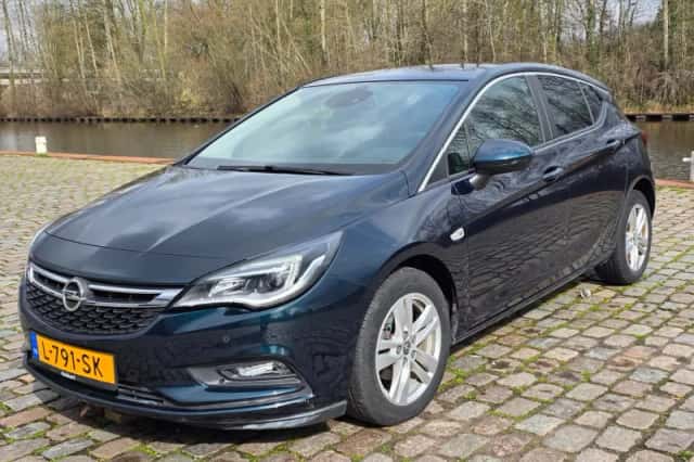 Opel Astra (2019) thumbnail 2