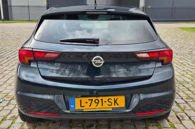 Opel Astra (2019) thumbnail 5