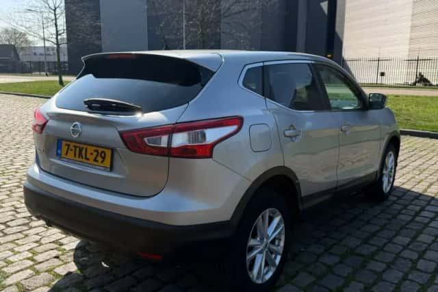 Nissan Qashqai (2014) thumbnail 3