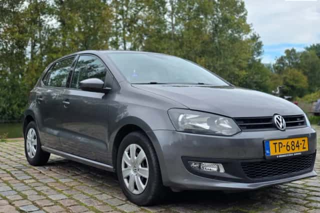 Volkswagen Polo (2011) thumbnail 1
