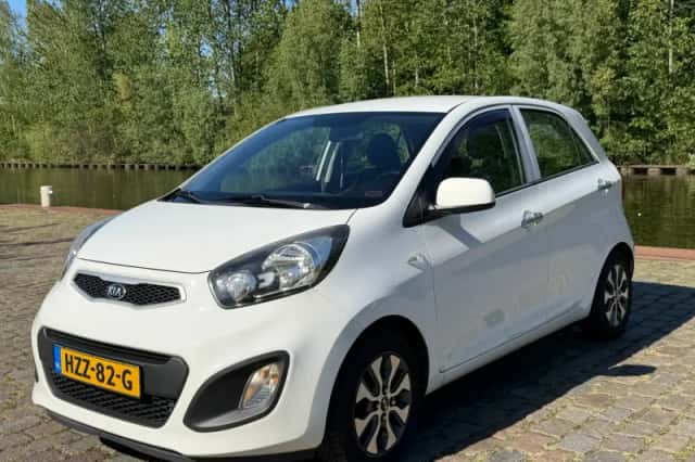 Kia Picanto (2014) thumbnail 2