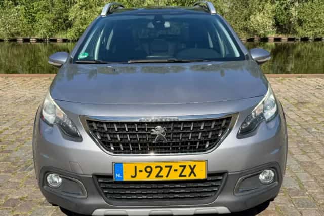Peugeot 2008 (2016) thumbnail 5