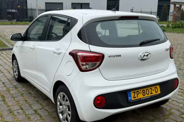 Hyundai i10 (2019) thumbnail 3