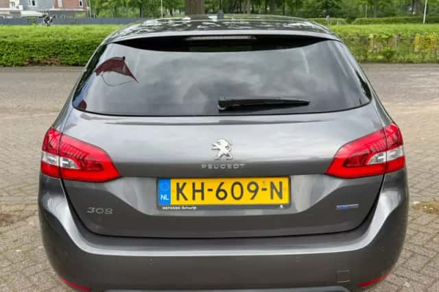 Peugeot 308 (2016) thumbnail 5