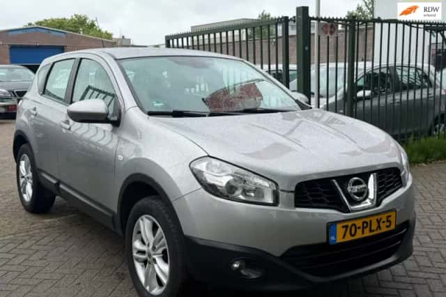Nissan Qashqai (2011) thumbnail 1