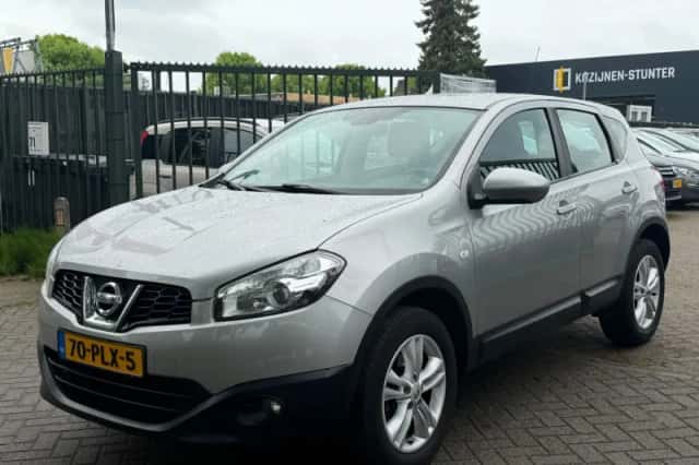 Nissan Qashqai (2011) thumbnail 2