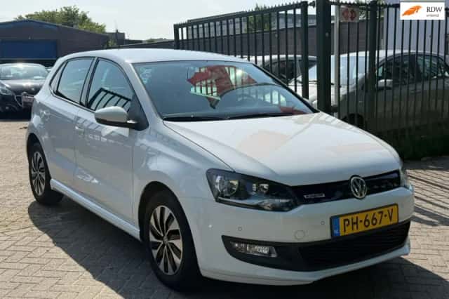Volkswagen Polo (2017) thumbnail 1