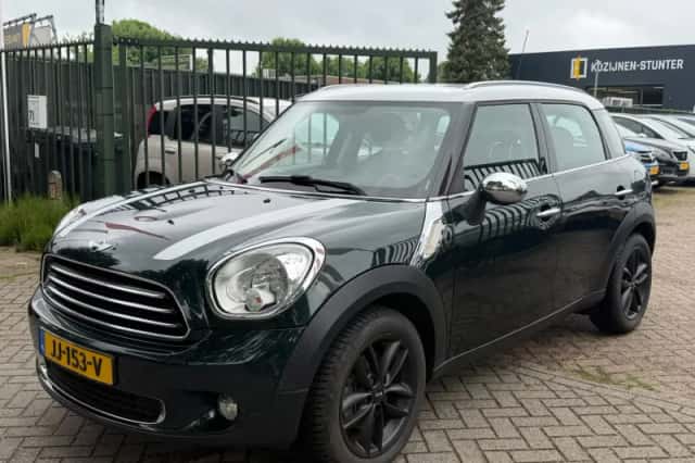 MINI Countryman (2013) thumbnail 2