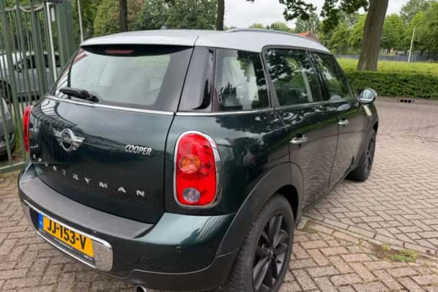 MINI Countryman (2013) thumbnail 4