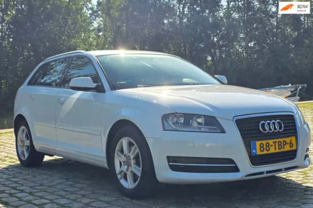 Audi A3 (2012) thumbnail 1