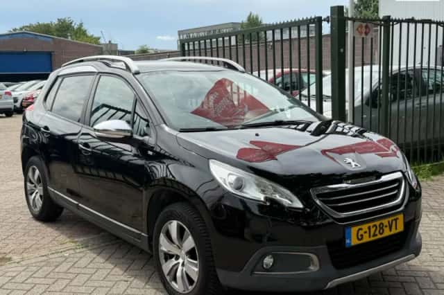 Peugeot 2008 (2015) thumbnail 1
