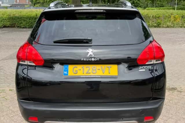 Peugeot 2008 (2015) thumbnail 5