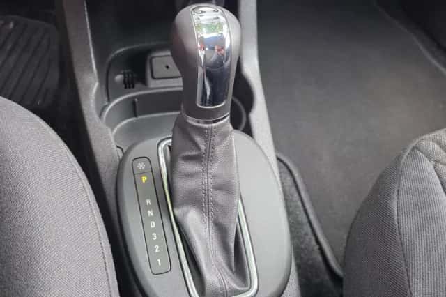 Opel Corsa (2013) thumbnail 6