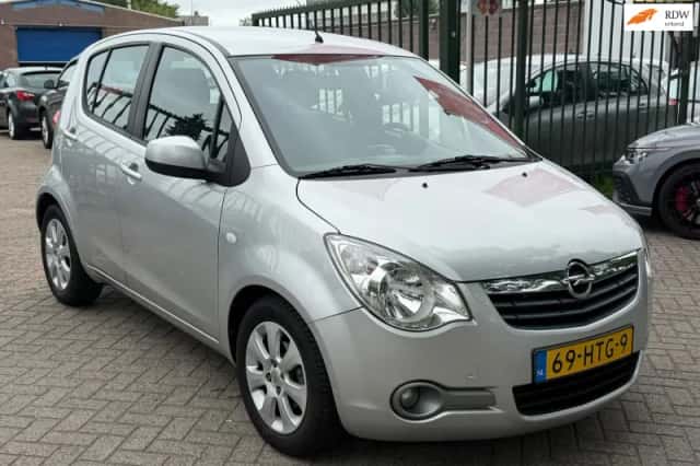 Opel Agila (2009) thumbnail 1