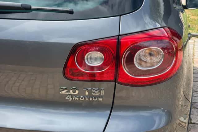 Volkswagen Tiguan (2011) thumbnail 5
