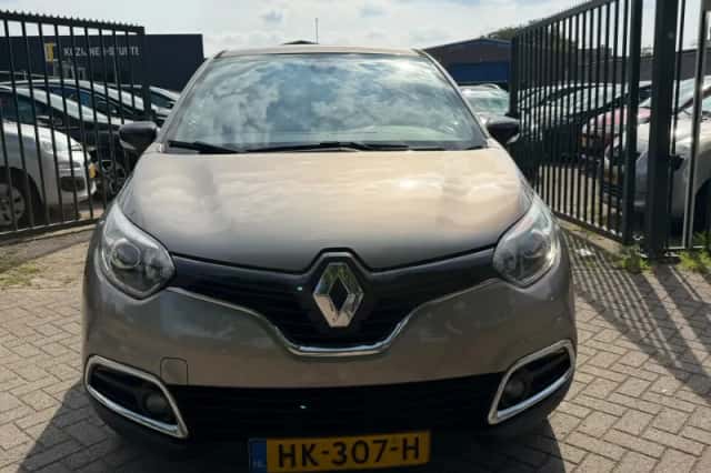 Renault Captur (2015) thumbnail 5