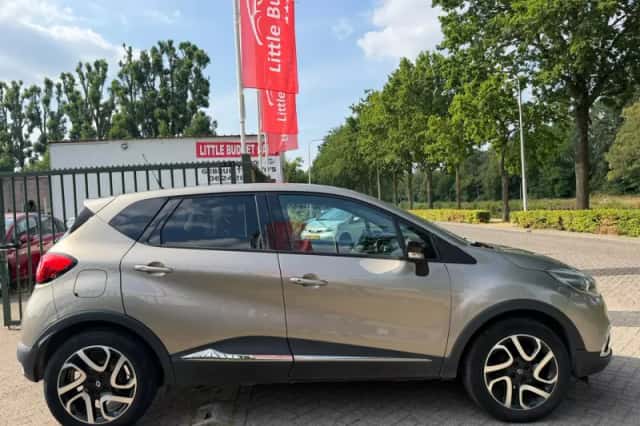 Renault Captur (2015) thumbnail 6