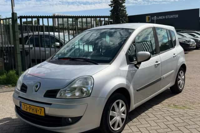 Renault Grand Modus (2011) thumbnail 2