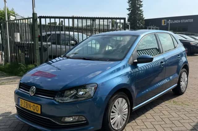 Volkswagen Polo (2014) thumbnail 2