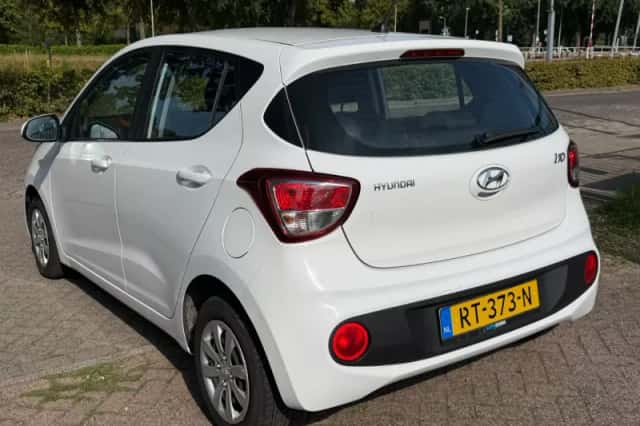 Hyundai i10 (2018) thumbnail 3