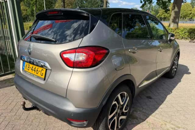 Renault Captur (2013) thumbnail 3
