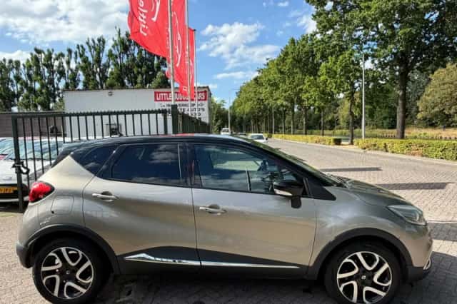 Renault Captur (2013) thumbnail 6