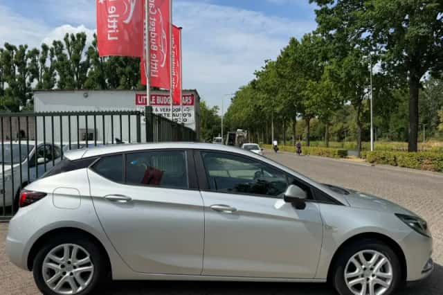 Opel Astra (2019) thumbnail 5