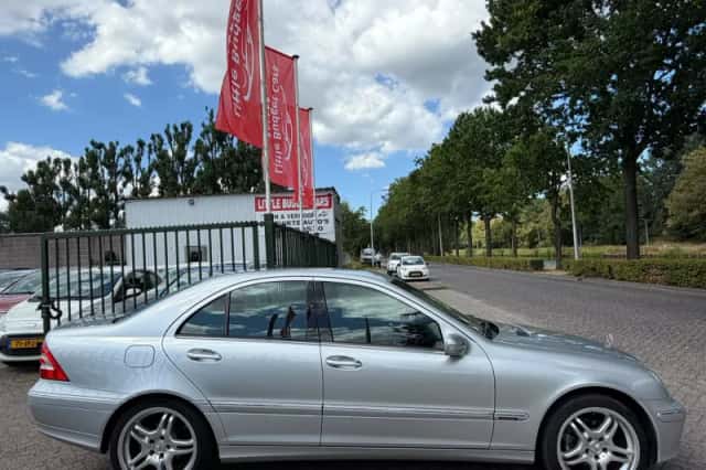 Mercedes-Benz C-Klasse (2005) thumbnail 6