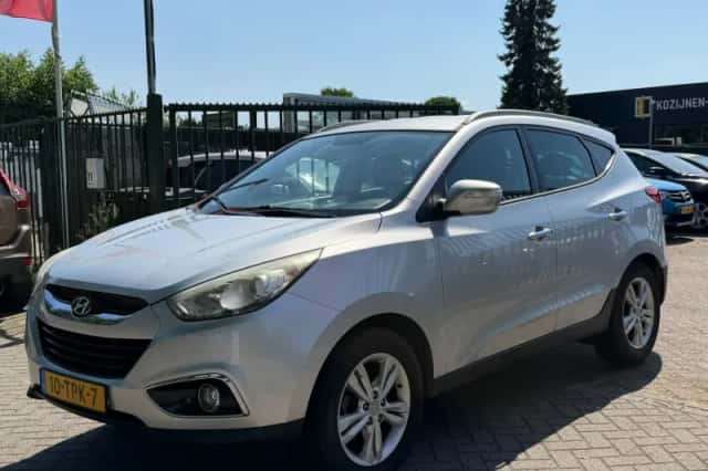 Hyundai ix35 (2012) thumbnail 2