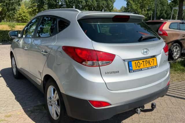 Hyundai ix35 (2012) thumbnail 3