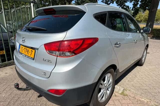 Hyundai ix35 (2012) thumbnail 4