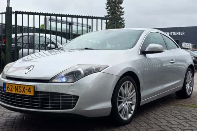 Renault Laguna (2009) thumbnail 2