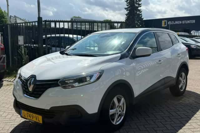Renault Kadjar (2016) thumbnail 2