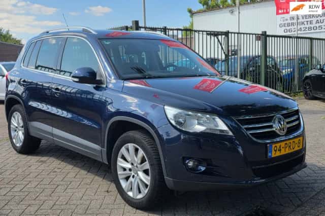 Volkswagen Tiguan (2011) thumbnail 1