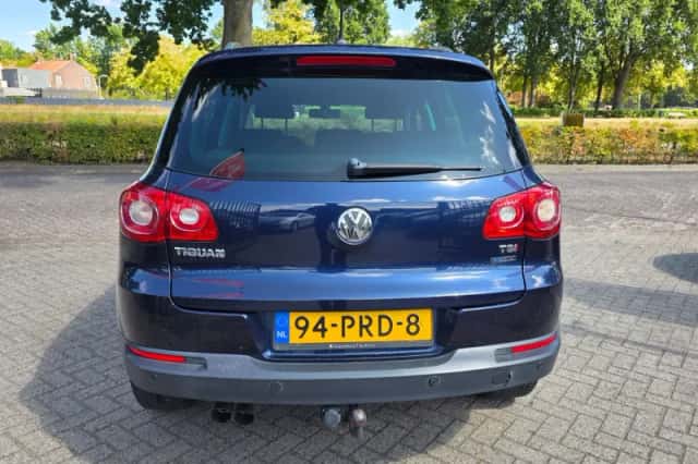 Volkswagen Tiguan (2011) thumbnail 5