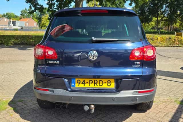 Volkswagen Tiguan (2011) thumbnail 6