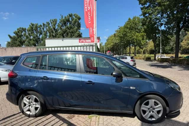 Opel Zafira (2012) thumbnail 5
