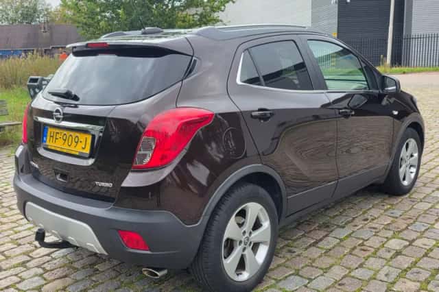 Opel Mokka (2015) thumbnail 3