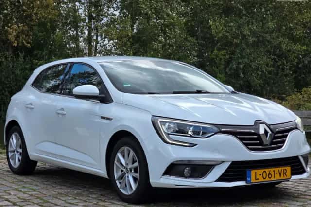 Renault Mégane (2016) thumbnail 1