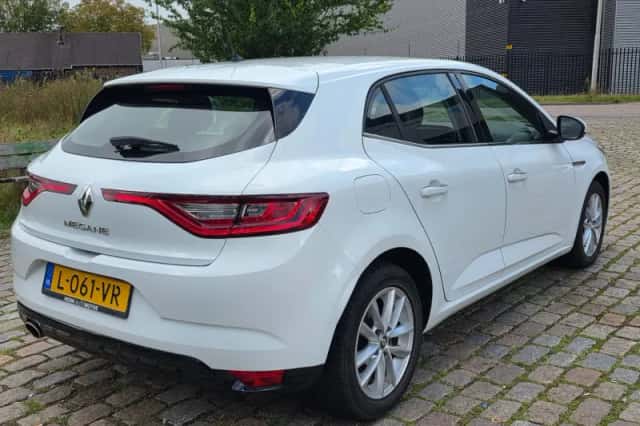 Renault Mégane (2016) thumbnail 4