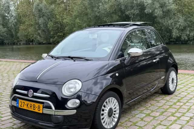 Fiat 500 (2010) thumbnail 2