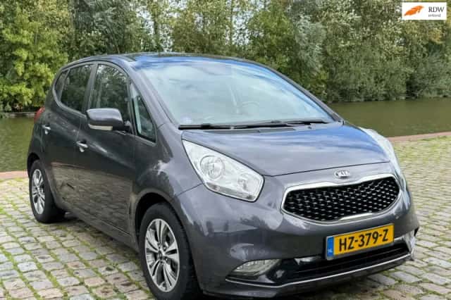 Kia Venga (2016) thumbnail 1