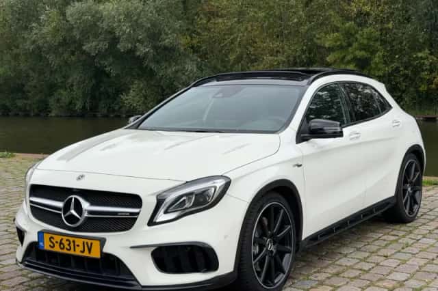 Mercedes-Benz GLA-Klasse (2018) thumbnail 2