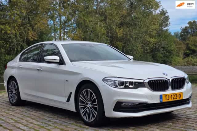 BMW 5-Serie (2018) thumbnail 1
