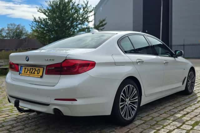BMW 5-Serie (2018) thumbnail 3