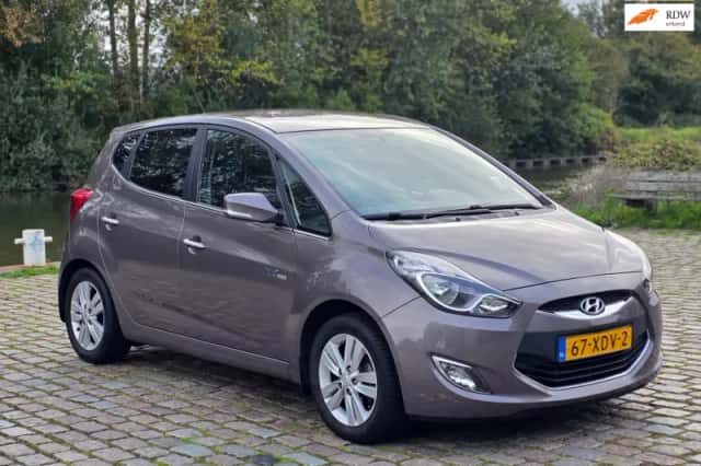 Hyundai ix20 (2012) thumbnail 1