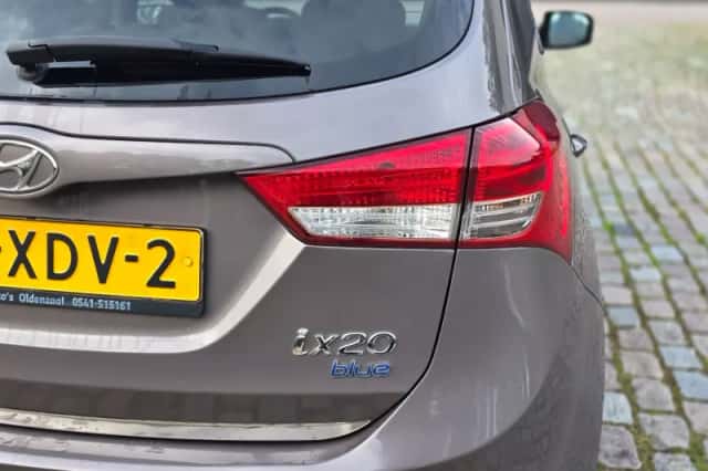 Hyundai ix20 (2012) thumbnail 6