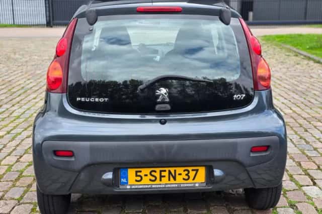 Peugeot 107 (2013) thumbnail 5